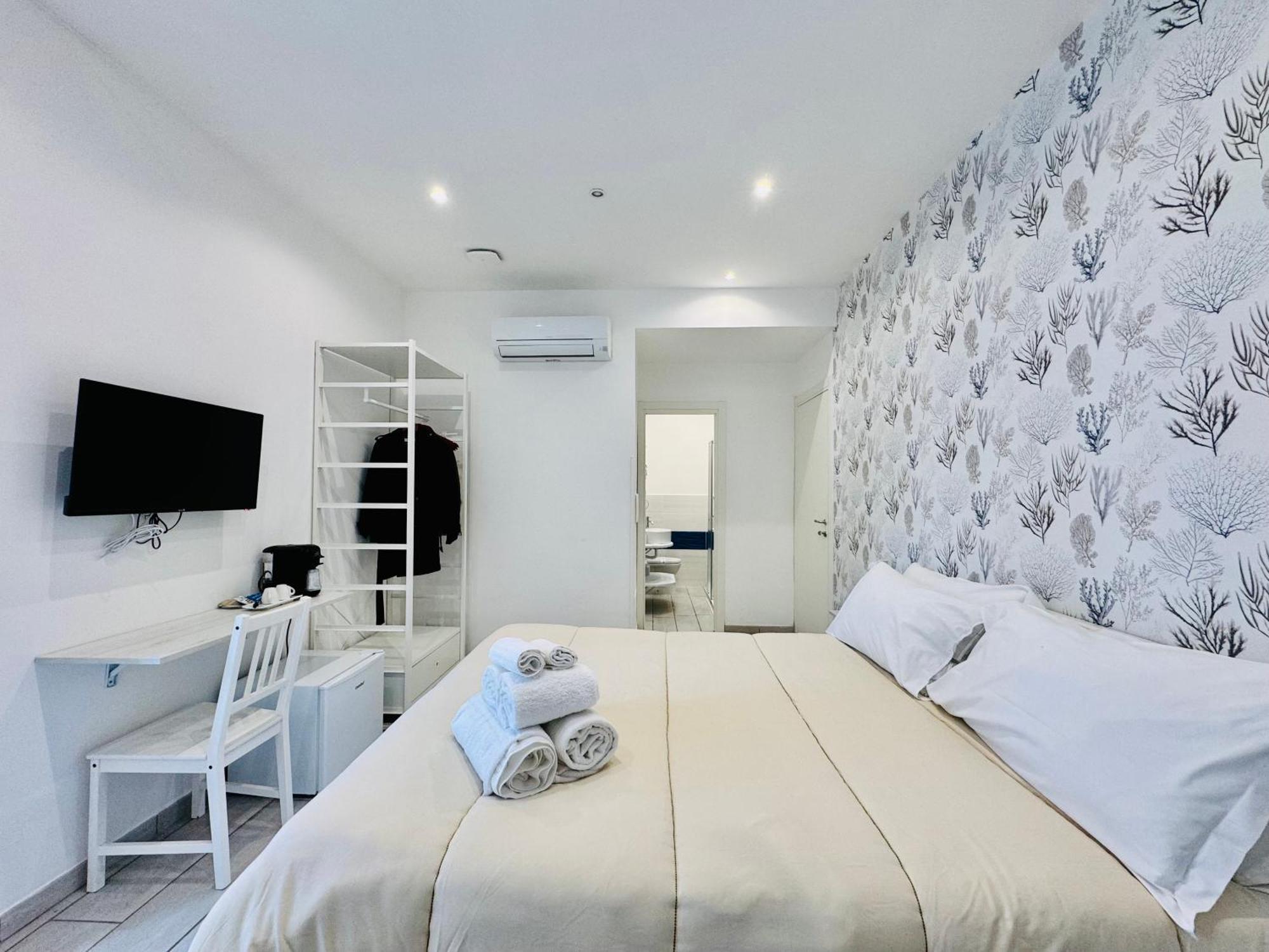 Yourhome - Blue Marina Rooms 索伦托 外观 照片