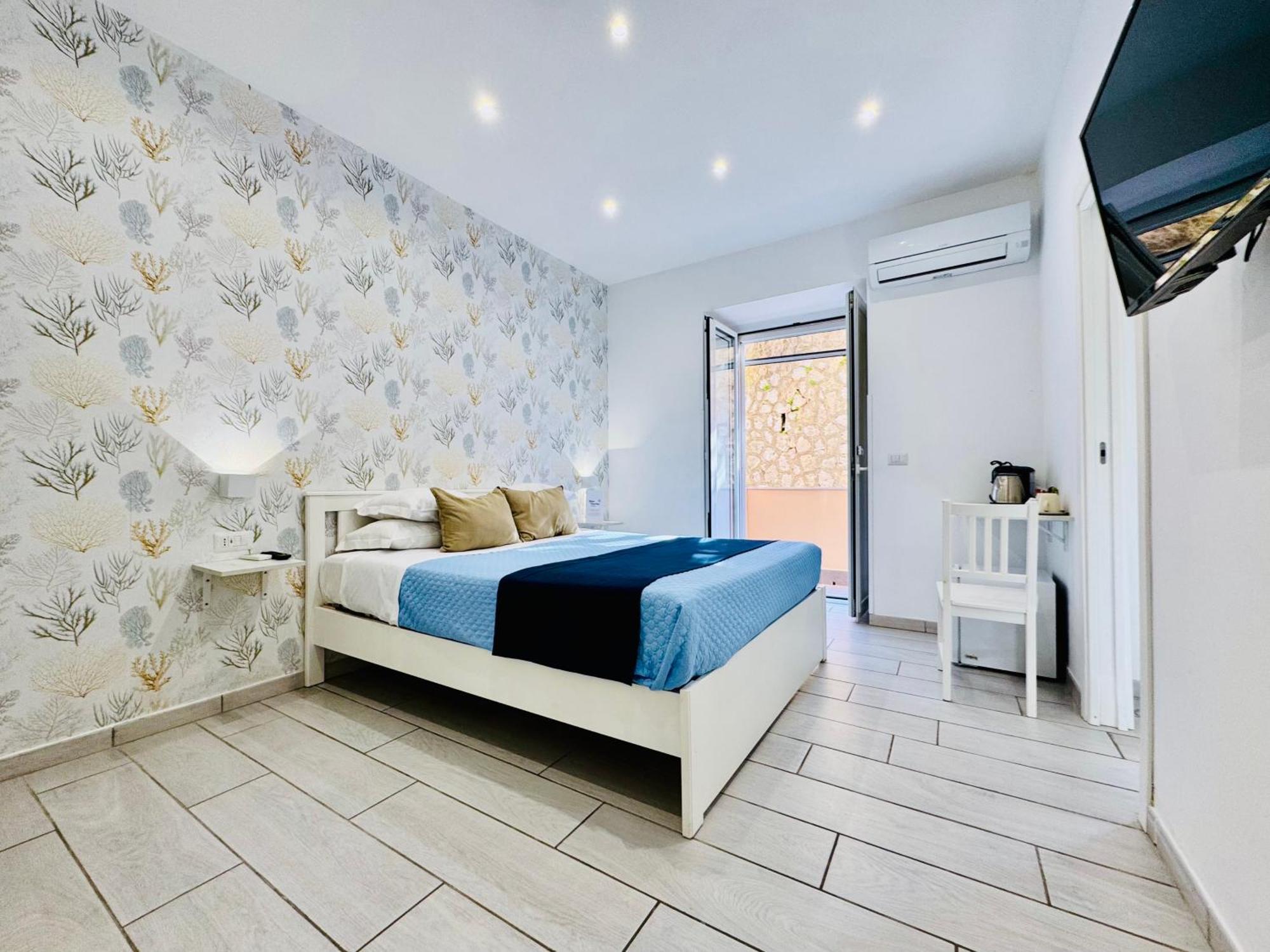 Yourhome - Blue Marina Rooms 索伦托 外观 照片
